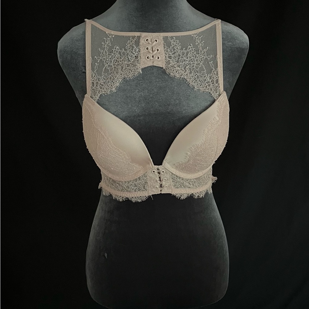 Victoria’s Secret Pink Lace Bra
